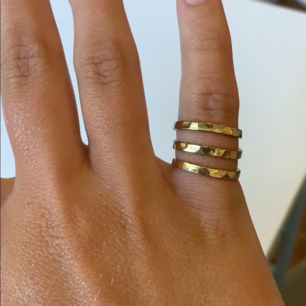 19 Gold Colored Rings - Picture 8 of 9